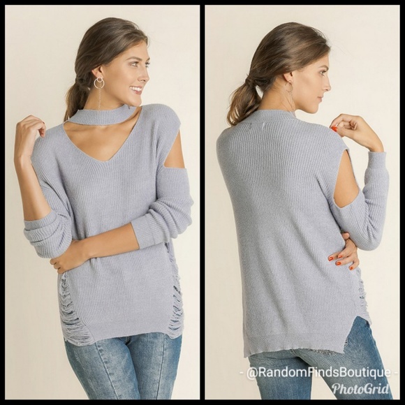 Cold shoulder choker gray lavender sweater - Picture 2 of 7